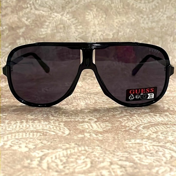 Brand New Guess Shield Aviators Black Frame Lens Metal Arms Men’s Sunglasses - Picture 15 of 15